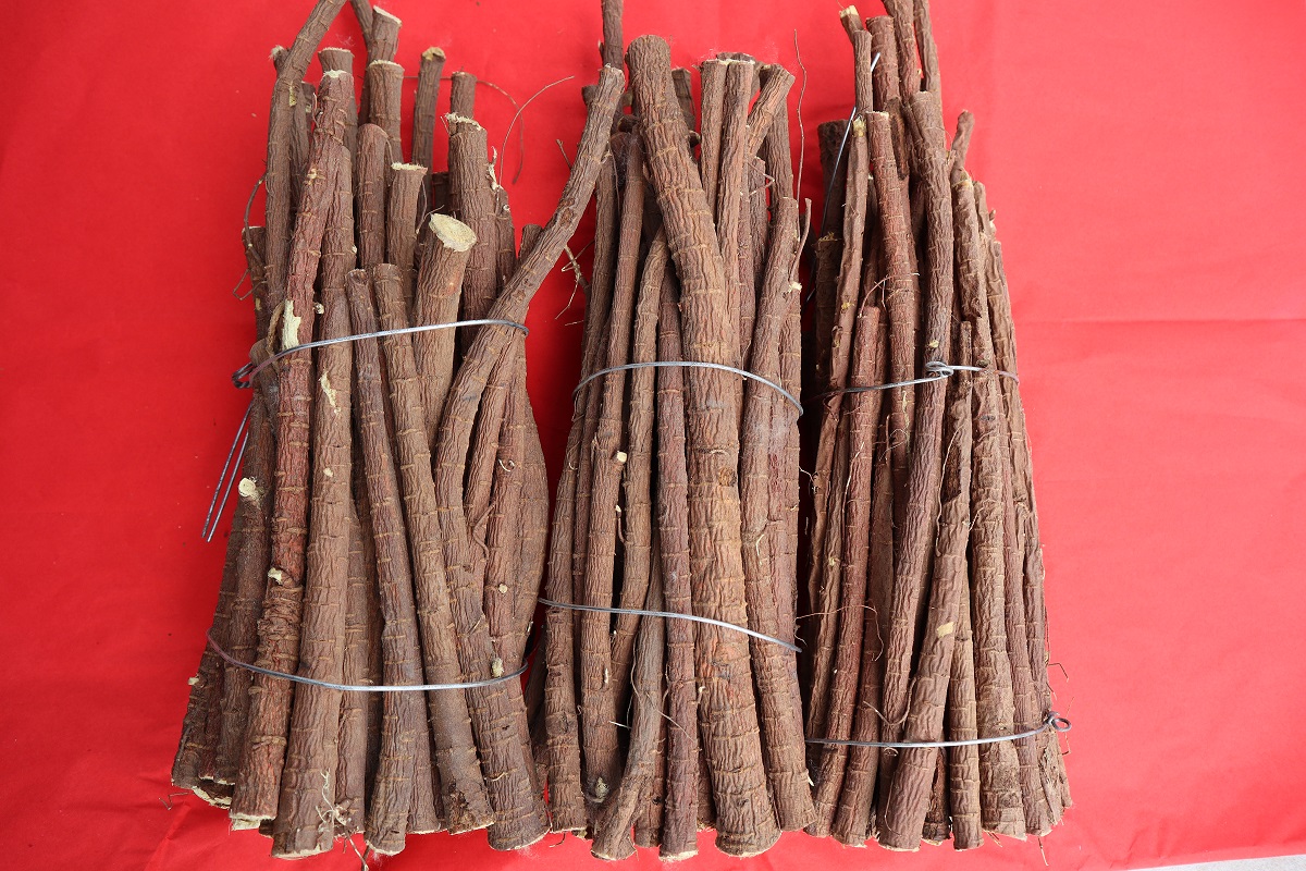 1711007661137191.jpg 甘草2.jpg